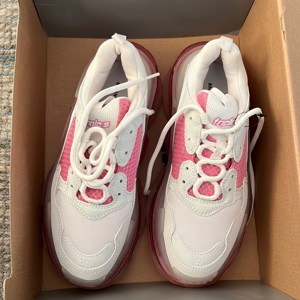 Balenciaga pink and white new size 39 women 700 or best offer